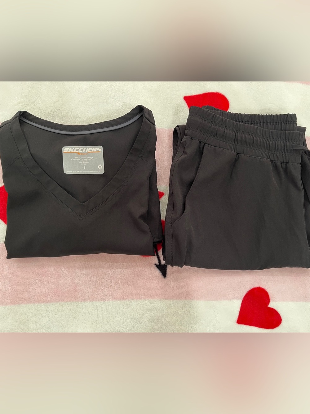 Skechers Black V-Neck Scrub Top & Elastic Waist Pants Size Small